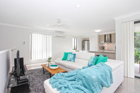 Beach Breeze Holiday House - Holiday Adelaide 4