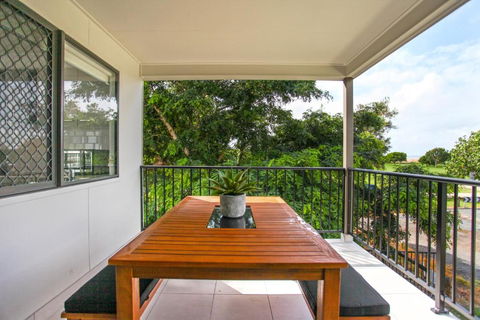 Beach Breeze Holiday House - Holiday Adelaide 1