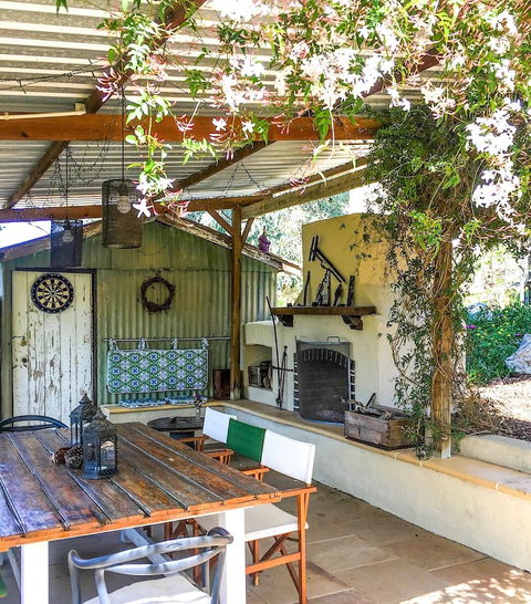 Karawatha Cottages B&B - Holiday Adelaide 1