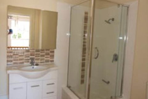 Newcastle Terraces & Apartments NBC Apartments - Holiday Adelaide 2