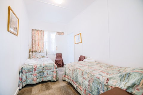 Warburton Lodge - Holiday Adelaide 4
