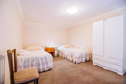Warburton Lodge - Holiday Adelaide 6