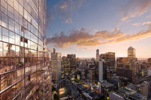 IFSuites (IFSTAYS) EQ Tower - Holiday Adelaide 2