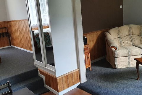 Cradle Alpine Retreat - Holiday Adelaide 5
