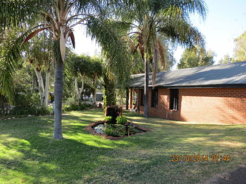 Kalbarri Tudor Holiday Park - Holiday Adelaide 6