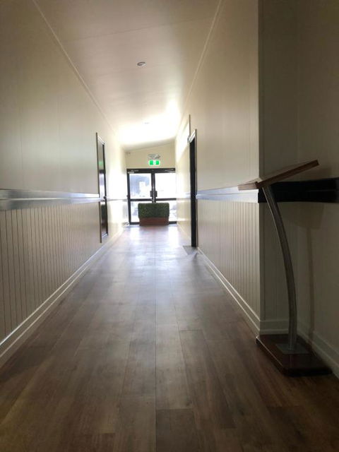 Club Hotel Motel Roma - Holiday Adelaide 4