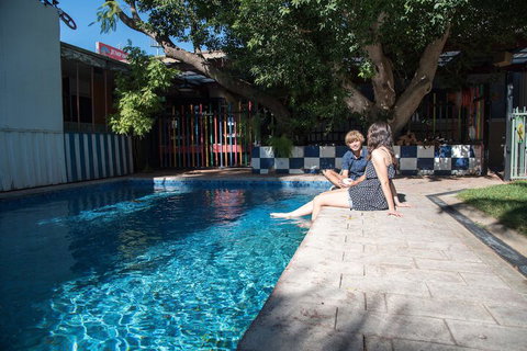 Jump Inn Alice Budget Accommodation - Holiday Adelaide 3