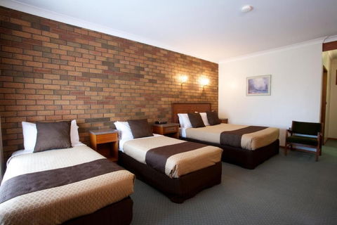 Golden Grain Motor Inn - Holiday Adelaide 2