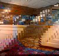 Golden Grain Motor Inn - Holiday Adelaide
