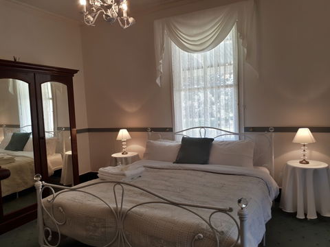 Plynlimmon The Heritage Cottage At Kurrajong - Holiday Adelaide 5