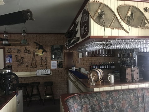 Snowy Mountains Coach And Motor Inn - Holiday Adelaide 1