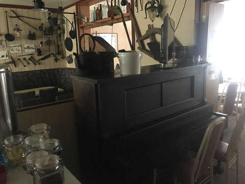 Snowy Mountains Coach And Motor Inn - Holiday Adelaide 3