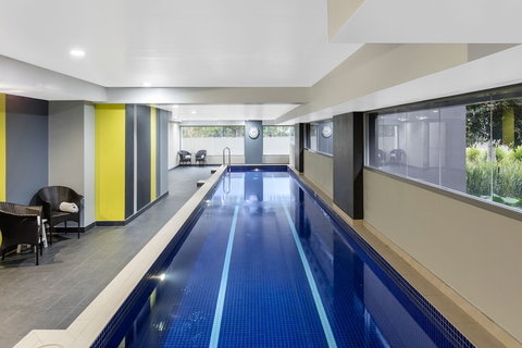 Meriton Suites Zetland - Holiday Adelaide 3