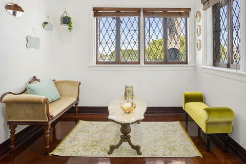 Anville Court - Holiday Adelaide 4