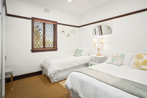 Anville Court - Holiday Adelaide 6