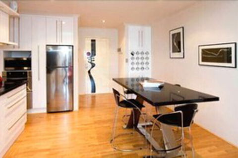 Colin St. Apartment - Holiday Adelaide 6