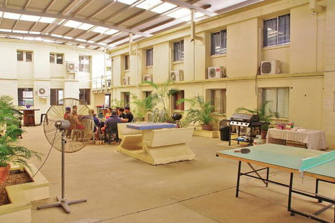 Accommodation At Isa - Holiday Adelaide 2