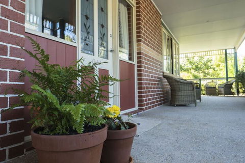 Balangara Cottages - Holiday Adelaide 1