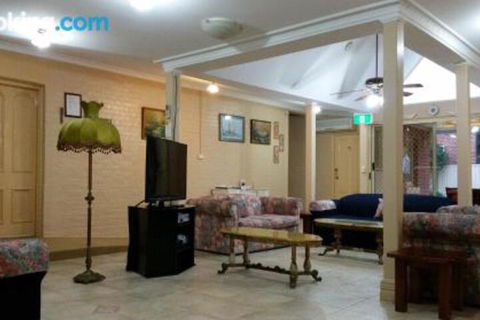 Boutique Motel Sefton House - Holiday Adelaide 4