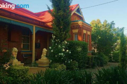 Boutique Motel Sefton House - Holiday Adelaide 0