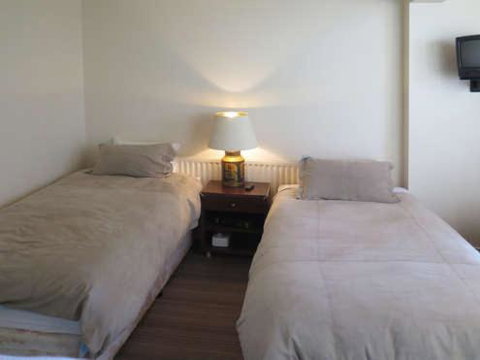 Howqua 6 - Holiday Adelaide 6