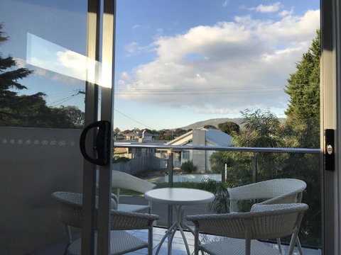 Shellys Place - Holiday Adelaide 4