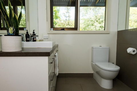 Hollyhock B&B - Holiday Adelaide 2