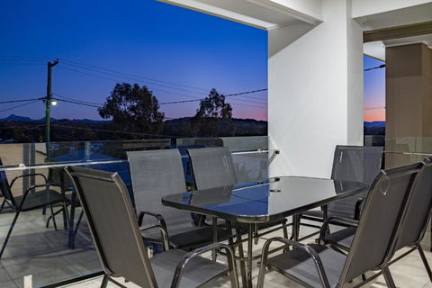 Brand New Executive Living - Holiday Adelaide 3