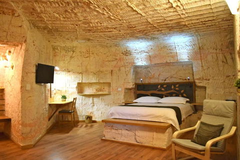 Dug Out B & B Apartments - Holiday Adelaide 4