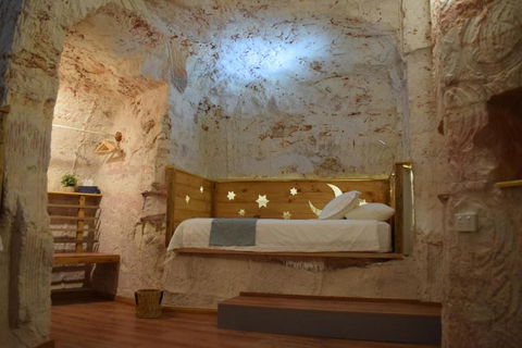 Dug Out B & B Apartments - Holiday Adelaide 6