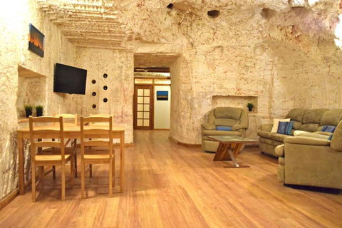 Dug Out B & B Apartments - Holiday Adelaide 3
