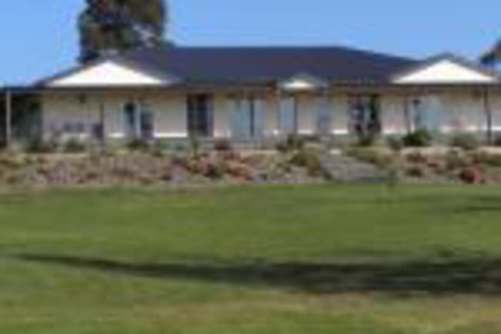 Nyora ACT Holiday Adelaide