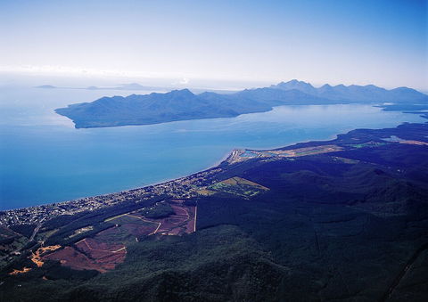 Hinchinbrook Harbour Apartments - Holiday Adelaide 6