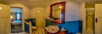 Grace's Spa Cottage - Holiday Adelaide 2
