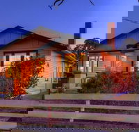 Grace's Spa Cottage - Holiday Adelaide