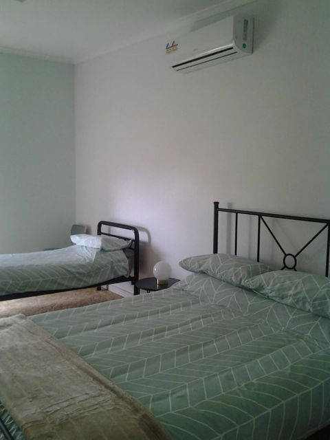 Hilltop Escape B&B - Holiday Adelaide 5