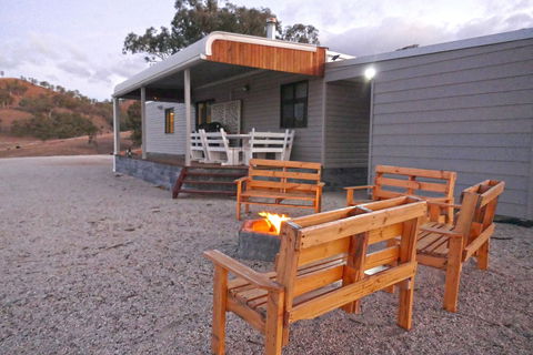 Canguri Boutique Farmstay Cottage - Holiday Adelaide 0