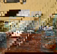 Parry Creek Farm Tourist Resort  Caravan Park - Holiday Adelaide