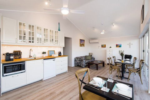 North Beach Bed And Breakfast - Holiday Adelaide 2