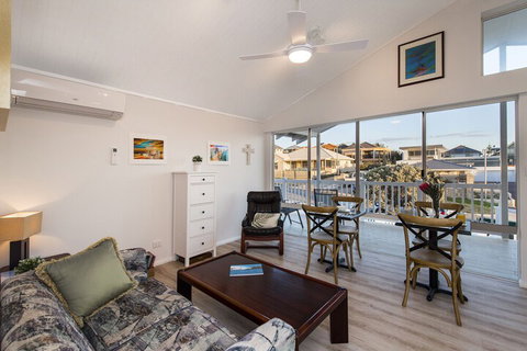 North Beach Bed And Breakfast - Holiday Adelaide 1
