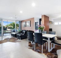 Waterford Private Apartments - Holiday Adelaide