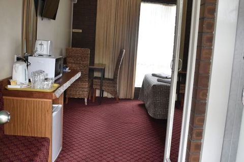 Valley Views Motel & Chalets - Holiday Adelaide 6