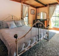 Shady Creek Eco Cabin - Holiday Adelaide