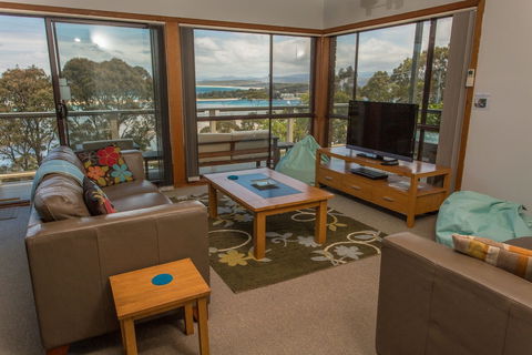 'Cliff 64' Cliff Top Home - Holiday Adelaide 6
