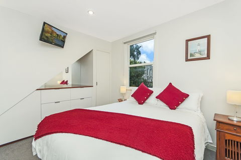 JOHANSSONS PERCH COTTAGE - Holiday Adelaide 2