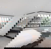 Melbourne Holiday Apartments Williamstown - Holiday Adelaide