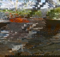 Azalea Cedar-Rose Villa - Holiday Adelaide