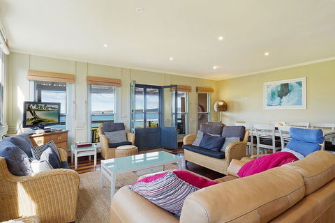 The Bantry 1 Merimbula - Holiday Adelaide 7