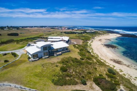 WYTONIA 3 PENTHOUSE - Holiday Adelaide 0