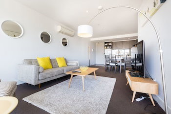 ERICA, 2BDR South Yarra Apartment - Holiday Adelaide 3